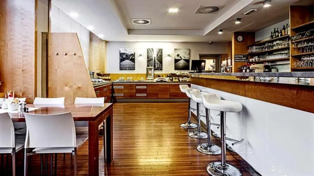 Bar, Vista Hotel, Prague