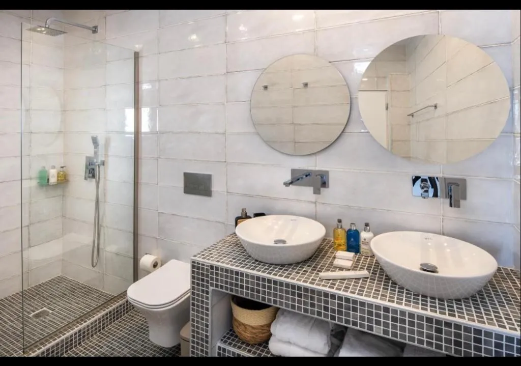 VILLA DELUXE WITH JACUZZI Room, Siete Mares Luxury Suites, Santorini