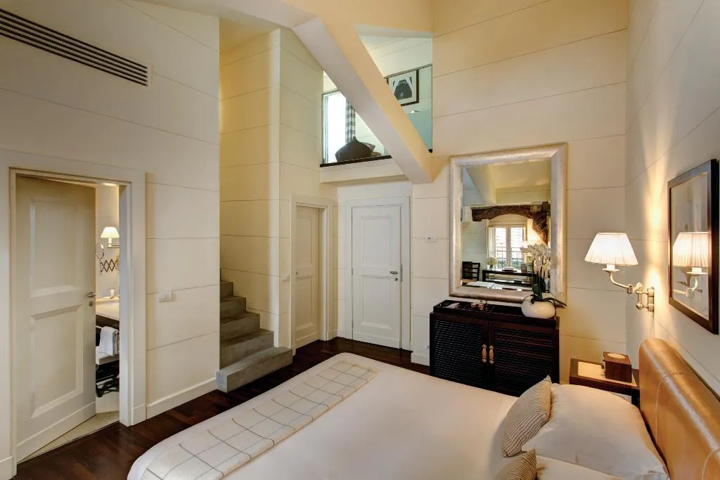 Room, Gallery Art Hotel, Florence