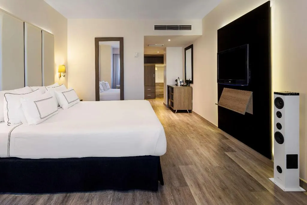 Room PREMIUM Room, Melia Lebreros, Seville