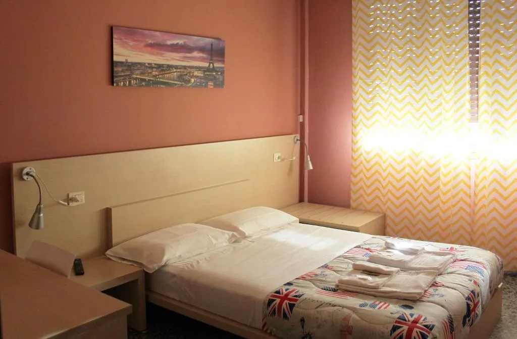 Room, Colombo Hotel & Hostel For Backpackers, Venice