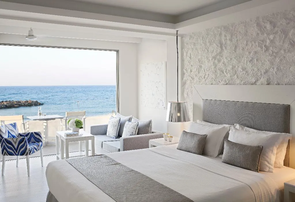 SUITE SEA FRONT Room, Knossos Beach Bungalows & Suites, Crete