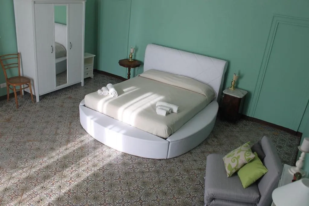Room, Suite De La Rosa, Palermo