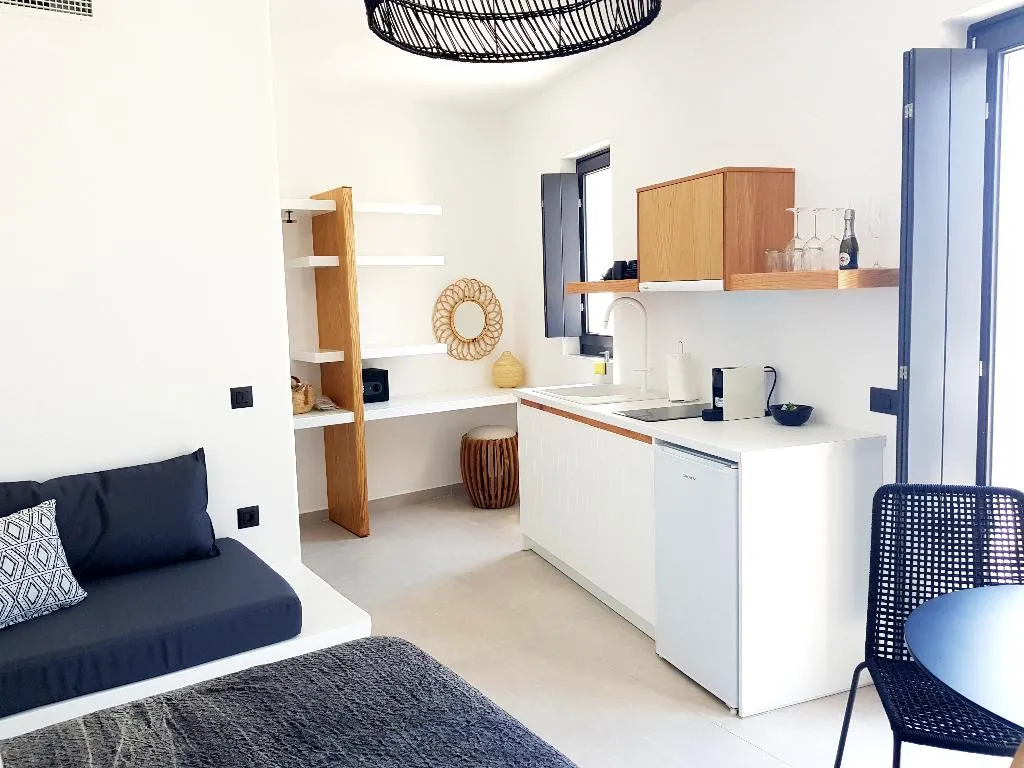 SUITE SEA VIEW Room, MyLithos Suites, Santorini