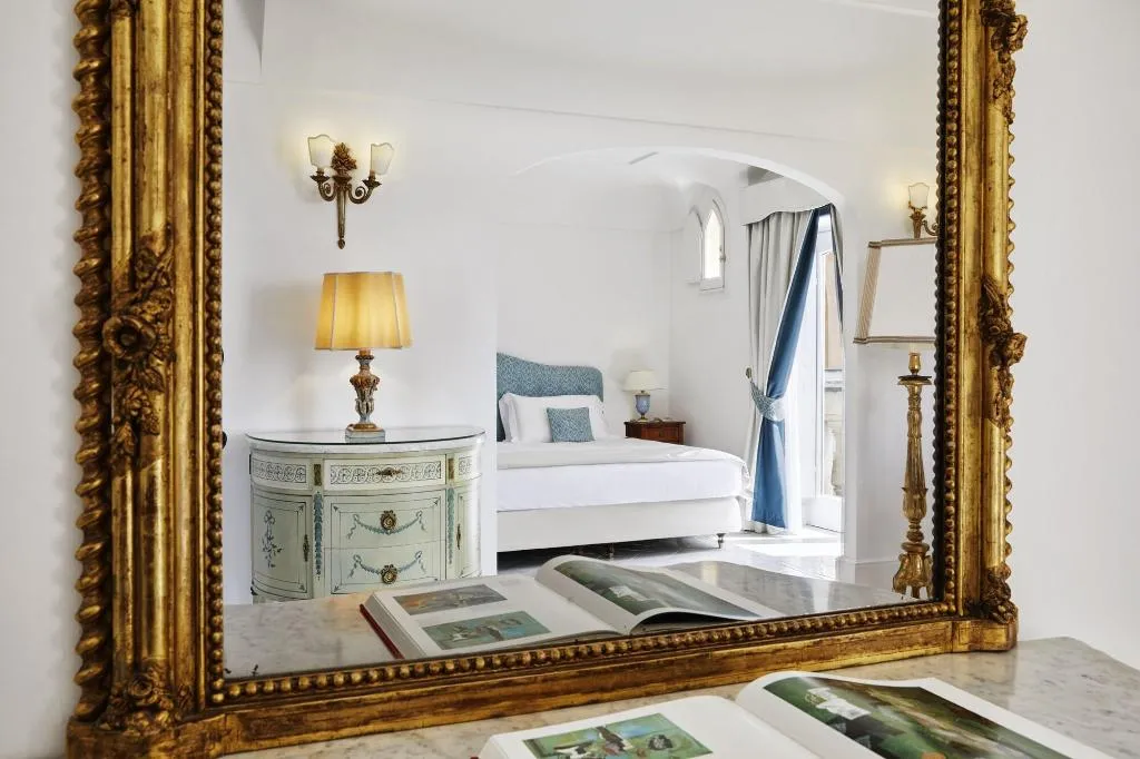 Room, Palazzo Avino, Naples
