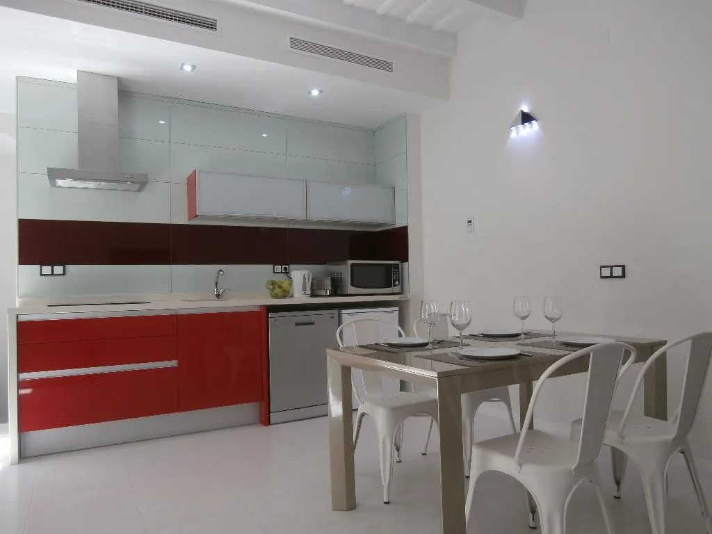 APARTMENT DUPLEX Room, Sacristia de Santa Ana, Seville
