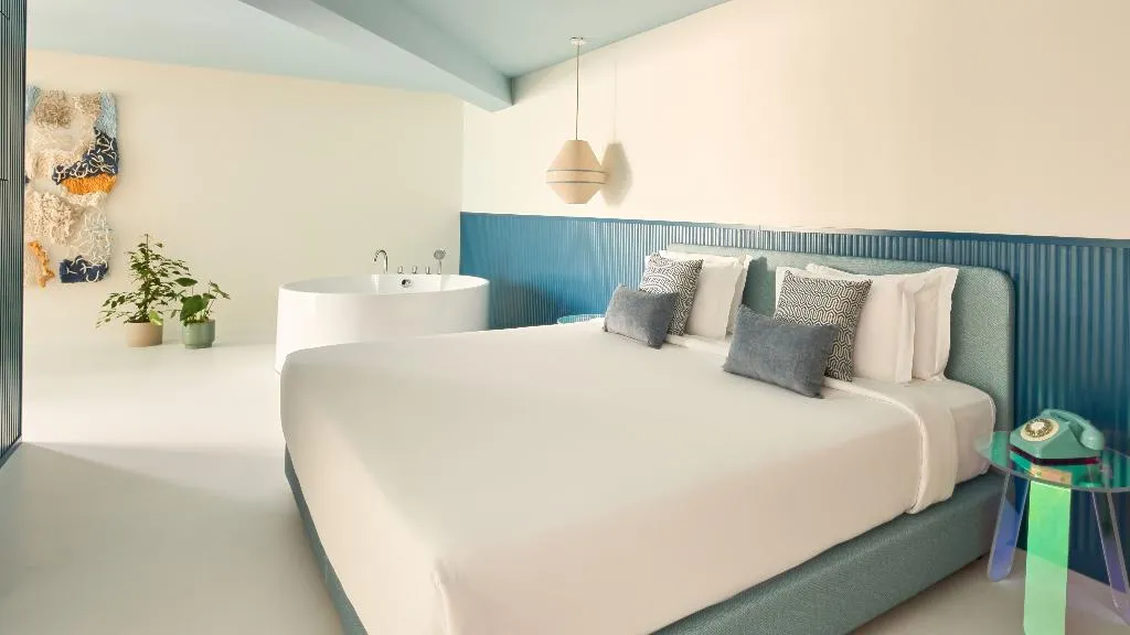 SUITE KING SIZE BED Room, Hotel Indigo Albufeira, Algarve