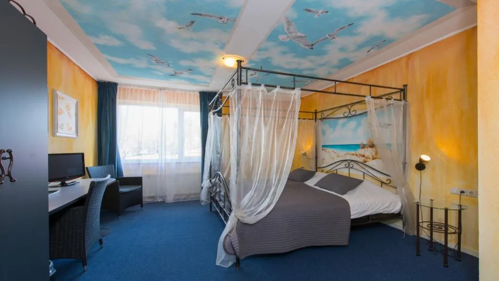 Room, Fletcher Strandhotel Renesse, Amsterdam