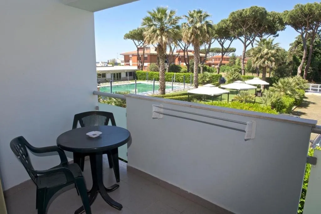 Room, Albergo Mediterraneo, Rome