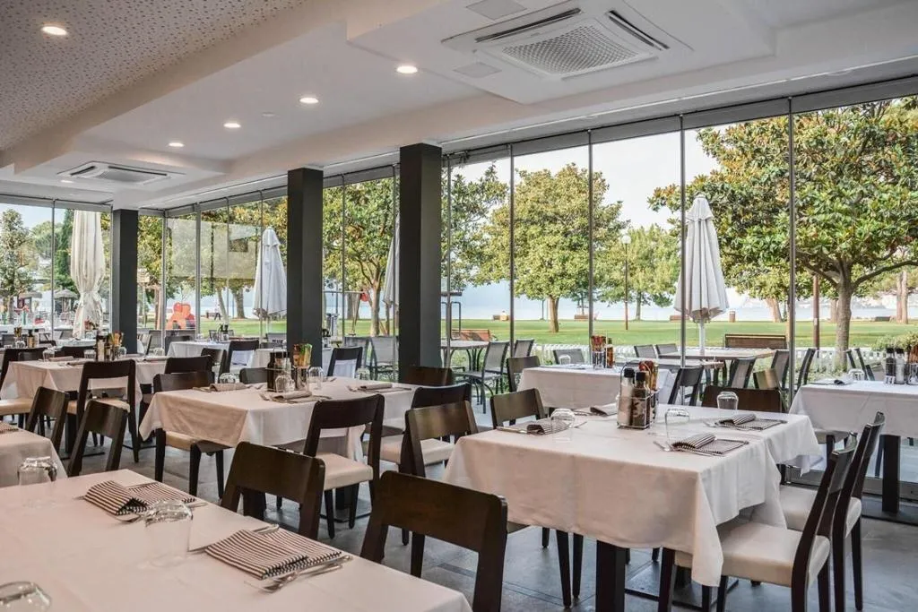 Restaurant, Gardesana, Milan