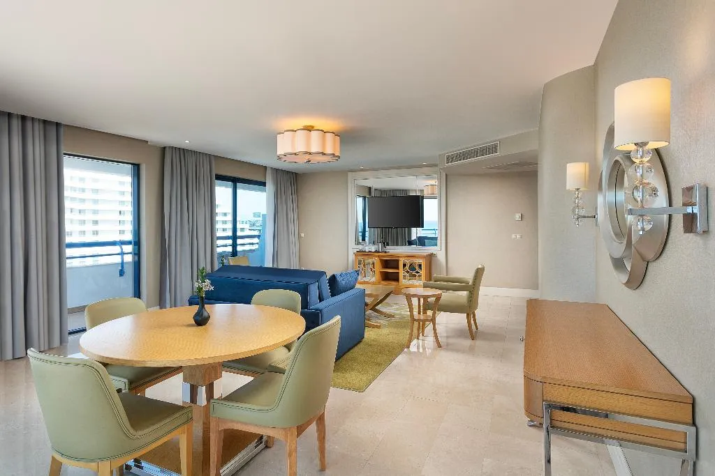 JUNIOR SUITE STANDARD Room, Titanic Deluxe Lara, Antalya