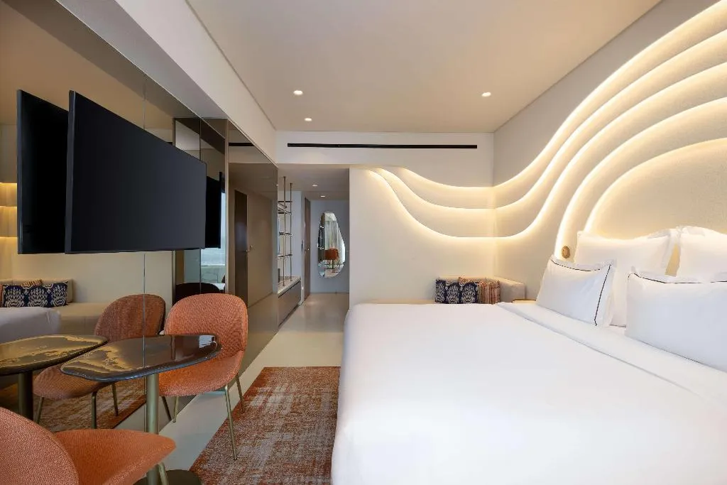 DOUBLE DELUXE SEA VIEW Room, Isla Brown Corinthia Resort & Spa, Curio Collect, Athens