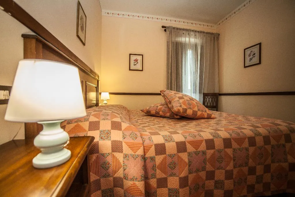 APARTMENT TWO BEDROOMS Room, Poggio Degli Olivi (Appartamenti), Perugia