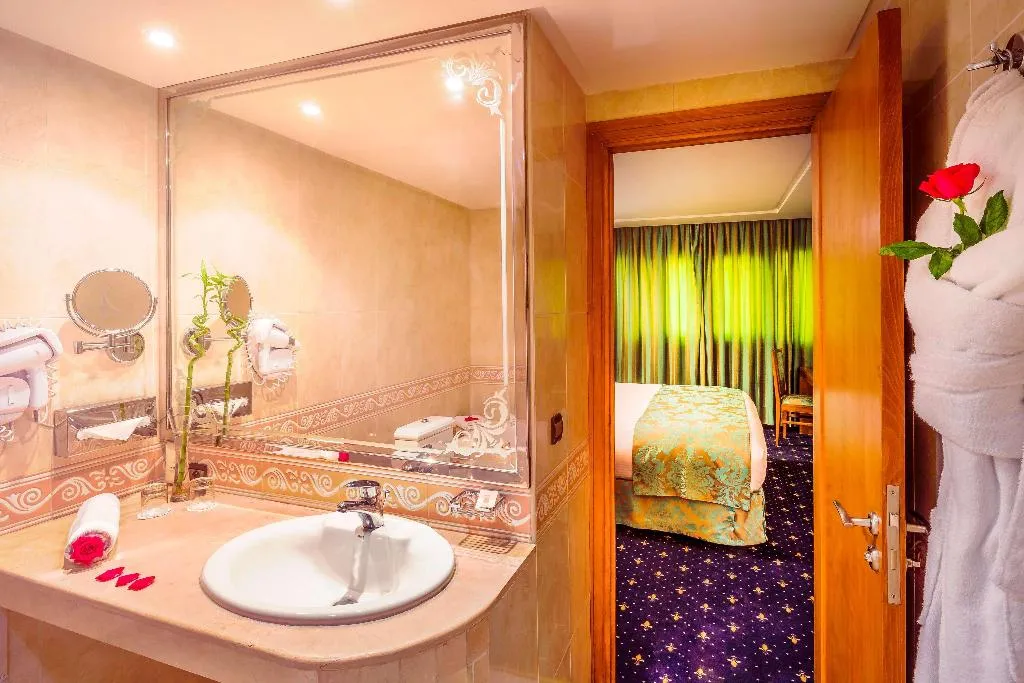 Room, Idou Anfa, Casablanca