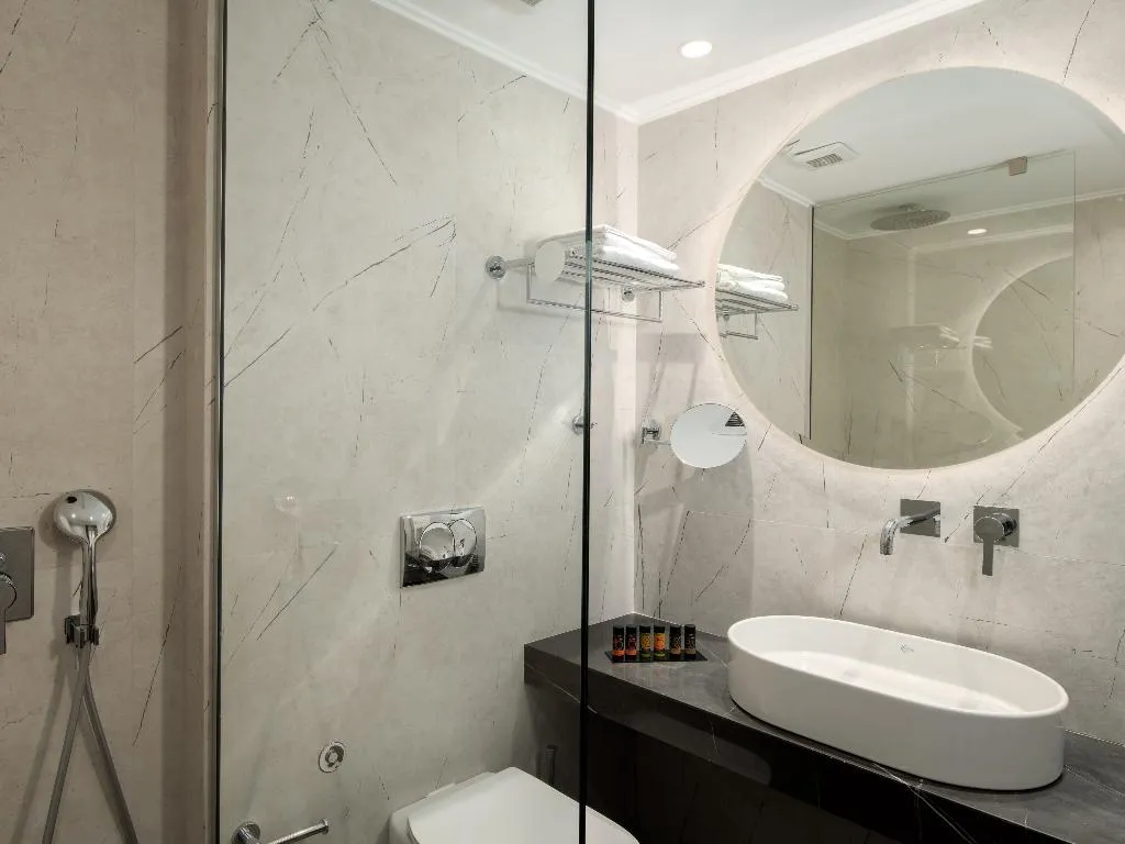 Double or Twin POOL VIEW Room, Theartemis Palace, Crete