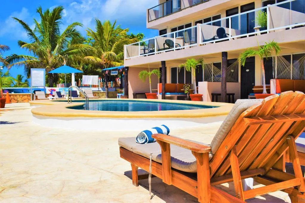 General view, Hacienda Morelos Beach Front Hotel, Cancun Area