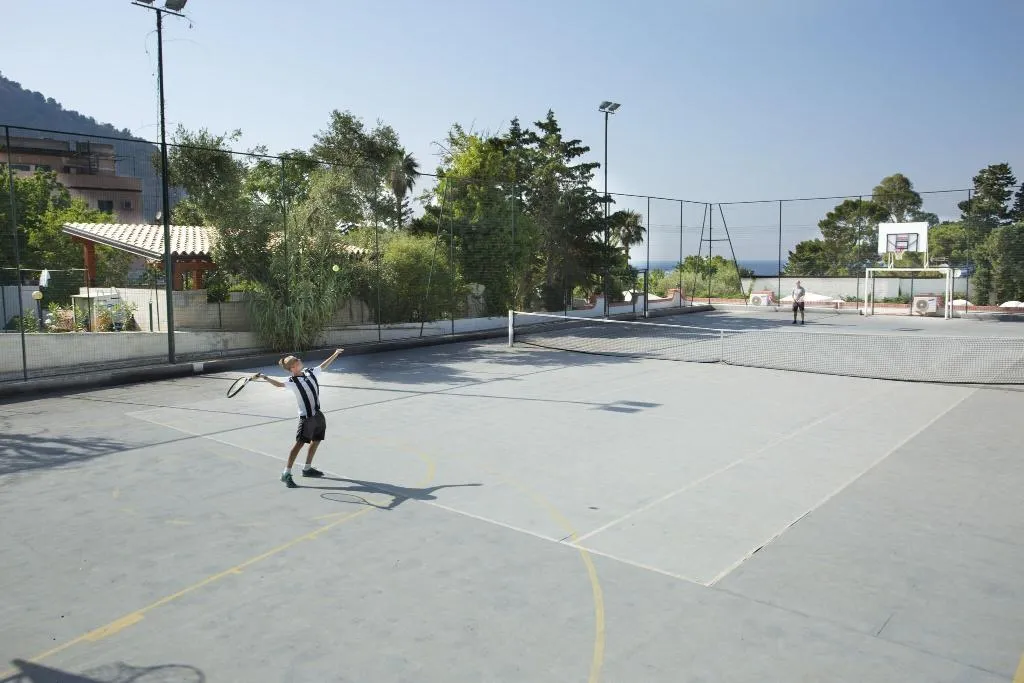 Sports and Entertainment, Hotel Kalura, Palermo