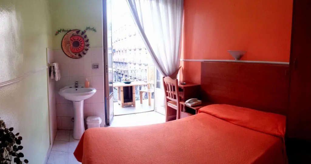 General view, Hotel Ginevra, Naples