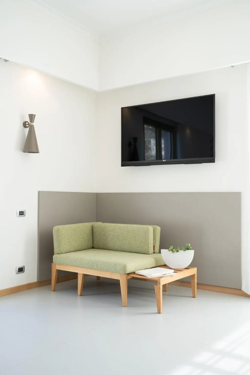 TRIPLE WITH DOUBLE BED Room, Reginna Palace, Naples