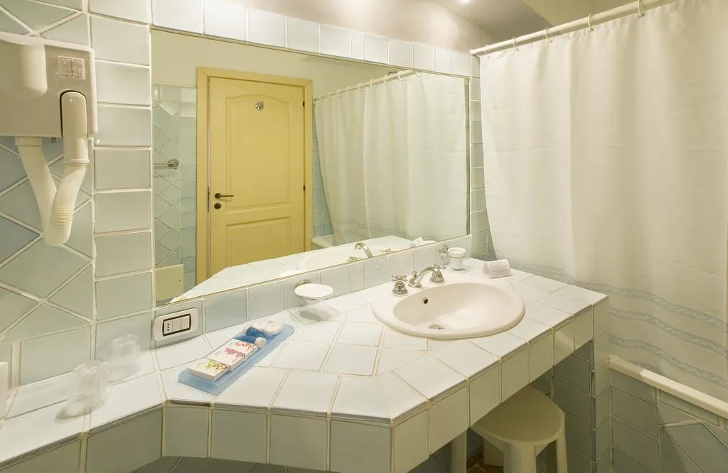 DOUBLE CLASSIC SEA VIEW Room, La Bisaccia Hotel, Cagliari