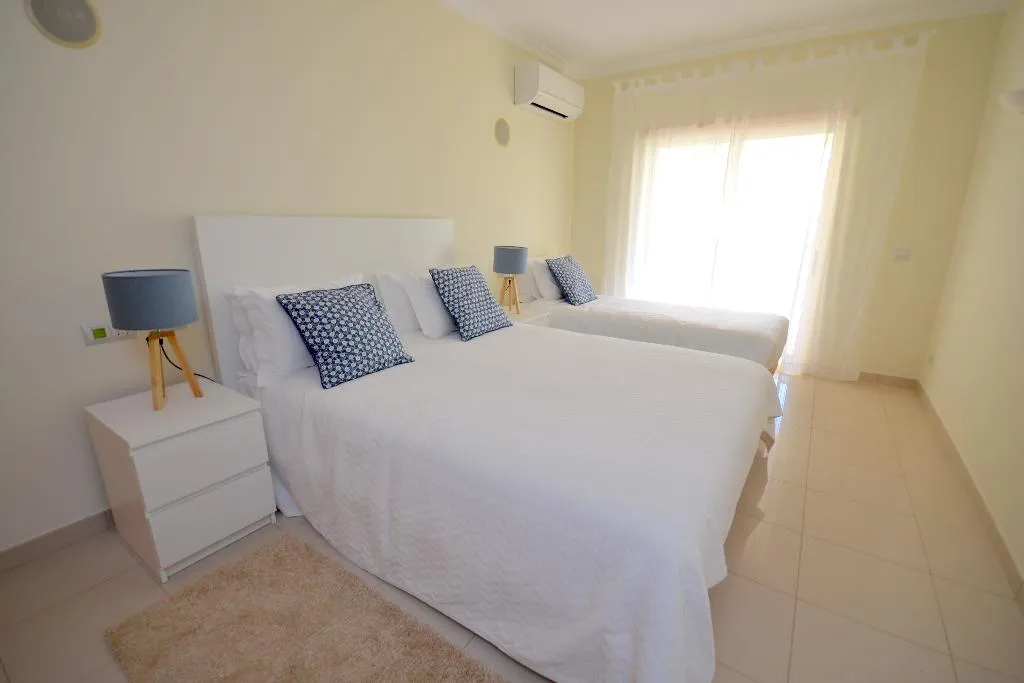 APARTMENT CAPACITY 4 Room, Millennium Plaza, Algarve