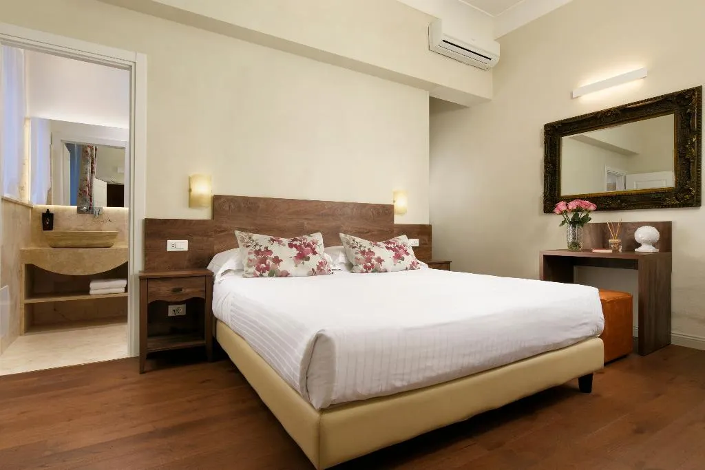 DOUBLE CLASSIC Room, Villa Sabolini, Florence
