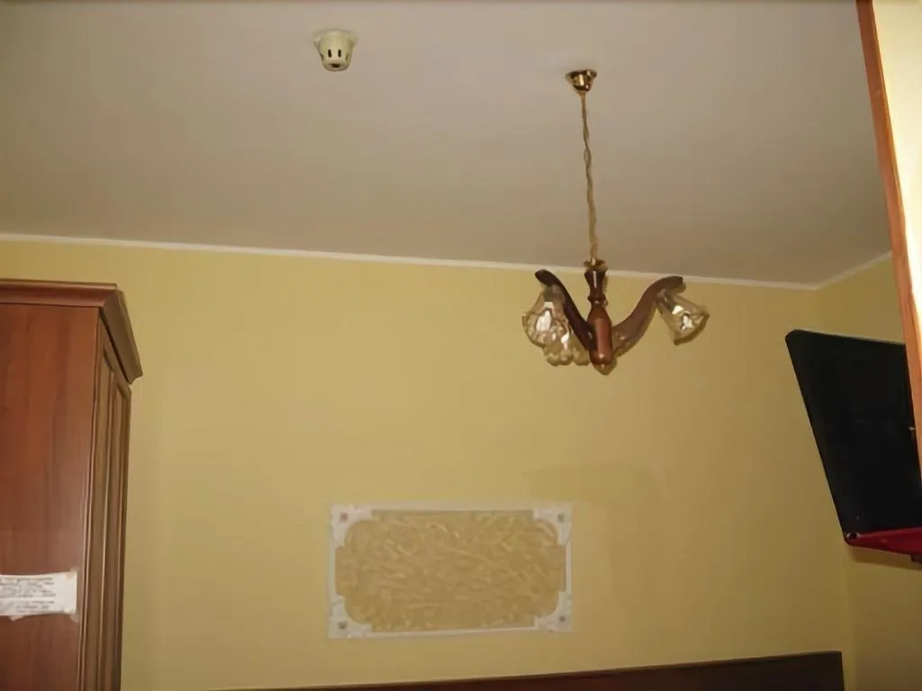 Room, Pensione Enea, Naples