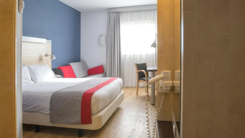 DOUBLE WITH DOUBLE BED Room, Holiday Inn Express Valencia Bonaire, Valencia