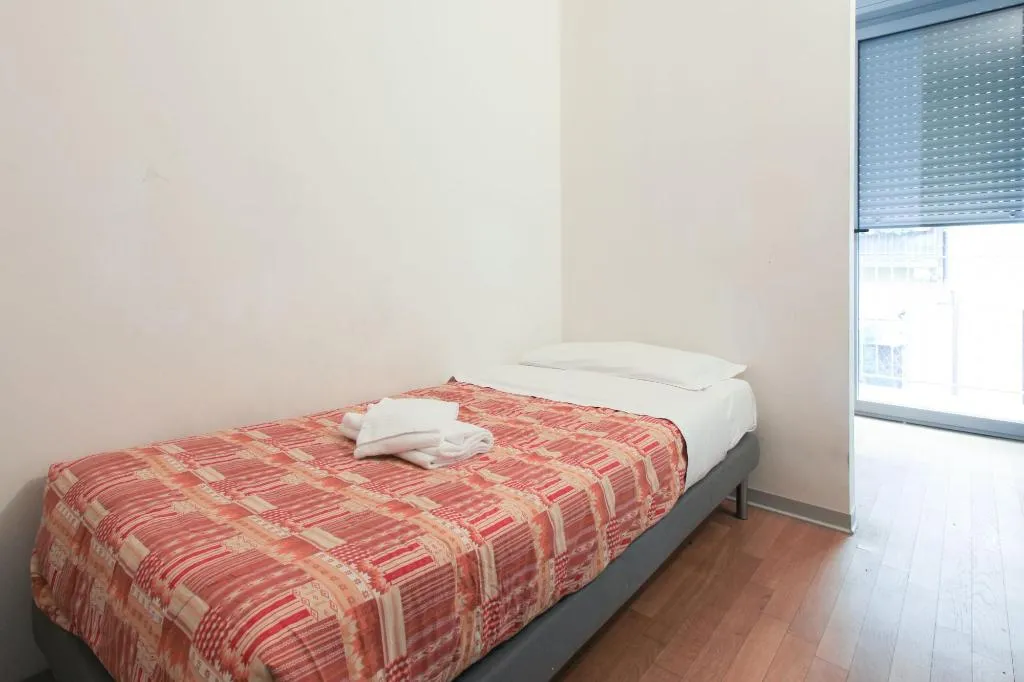 Room, Red Line Room Division, Milan