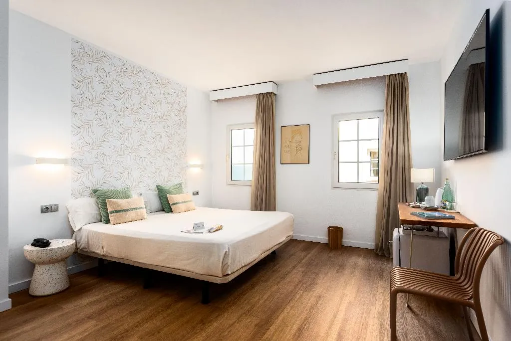 Double or Twin STANDARD Room, Hotel Menorca Patricia, Menorca