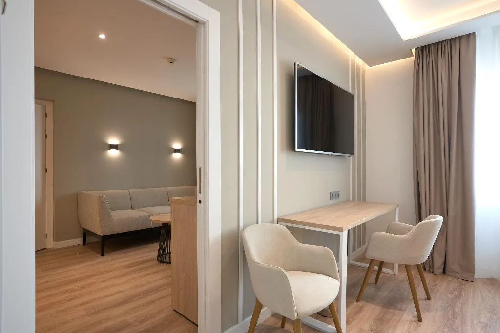 JUNIOR SUITE STANDARD Room, Monte Triana, Seville