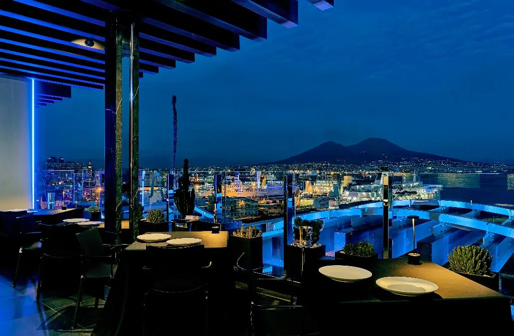 Restaurant, Romeo, Naples