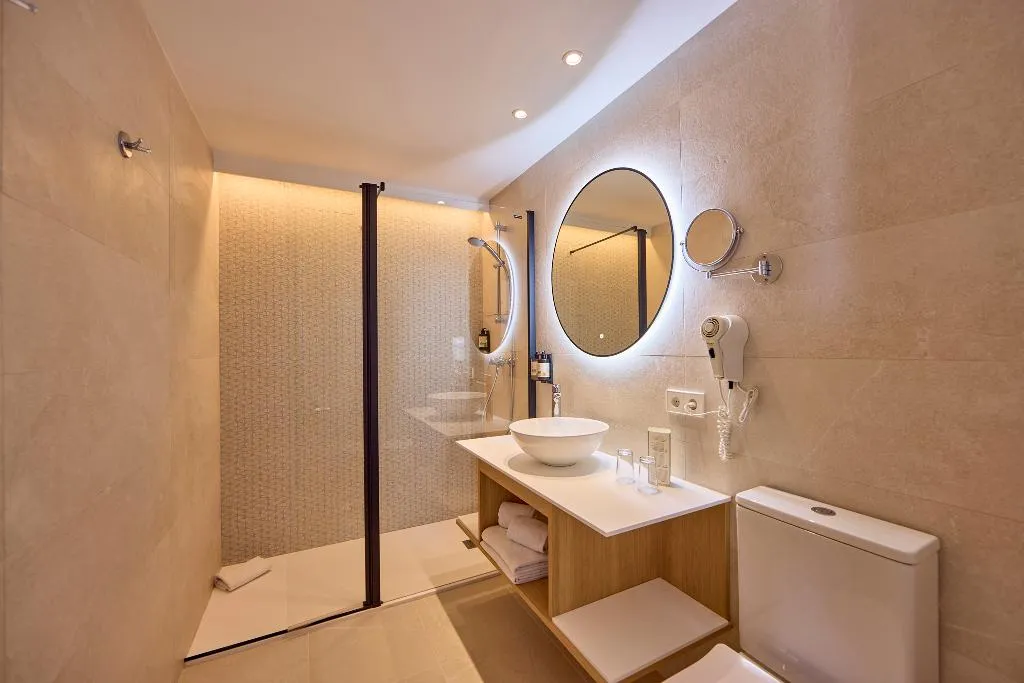 Double or Twin POOL VIEW Room, Universal Hotel Bikini, Majorca