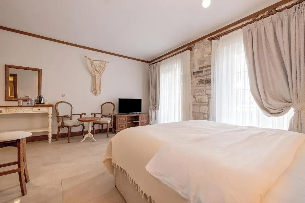 Room, Navali̇a Otel, Izmir