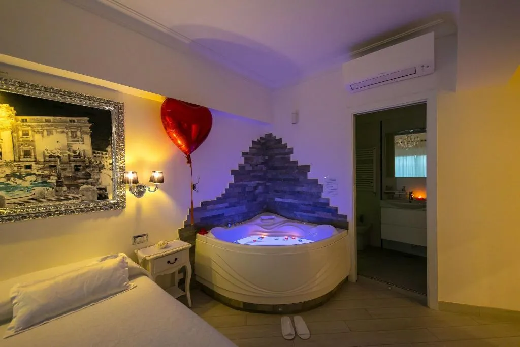 Room, Suites Roma Tiburtina, Rome