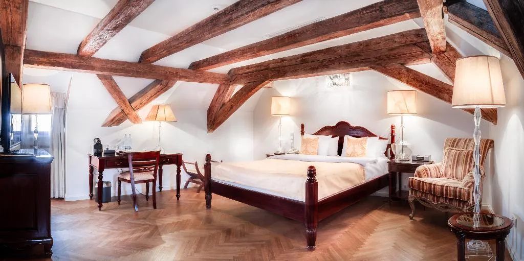 DOUBLE DELUXE Room, The Dominican, Prague