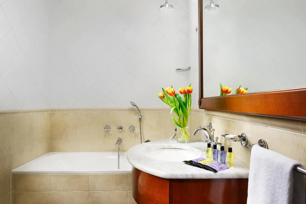 TRIPLE SUPERIOR Room, Hotel & Residence Linea Uno, Milan