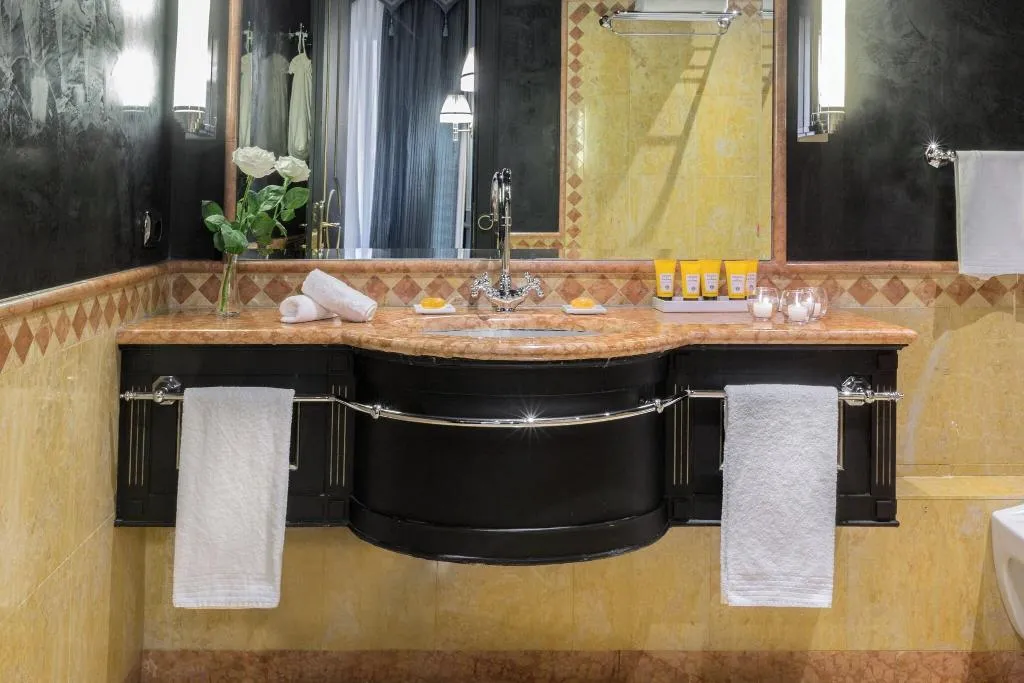 SUITE WITH DOUBLE BED Room, Splendid Venice - Starhotels Collezione, Venice