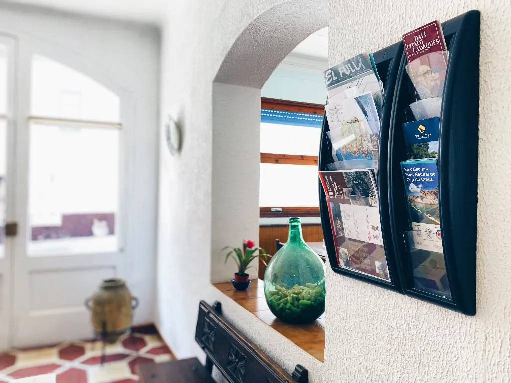 Lobby, Hostal Portbou, Costa Brava