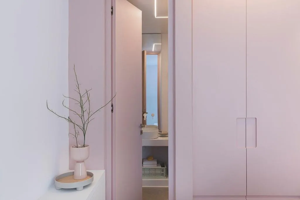 Room, Neo Luxury Suites, Santorini