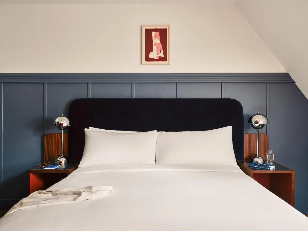 DOUBLE STANDARD Room, The Hoxton Lloyd Amsterdam, Amsterdam