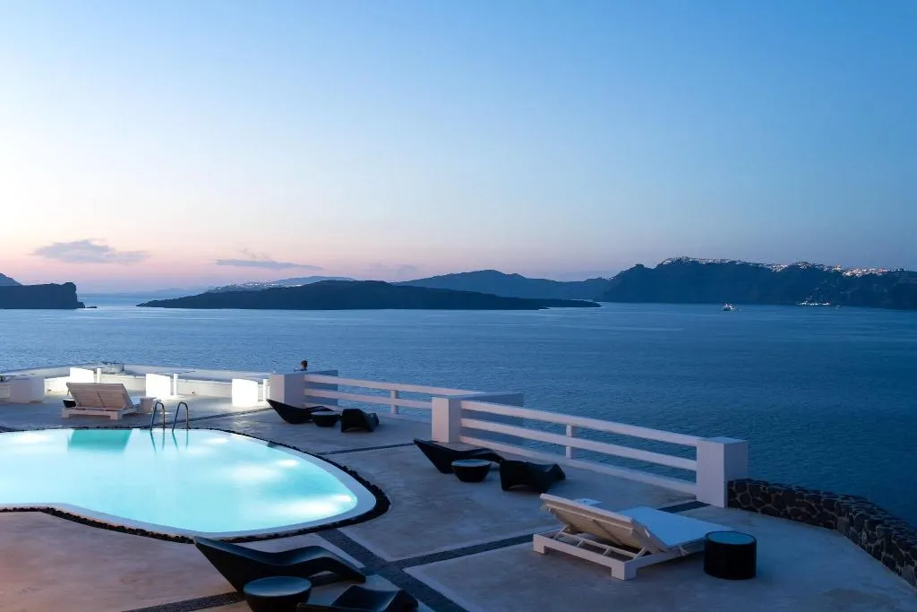 Pool, Avant Garde Suites, Santorini