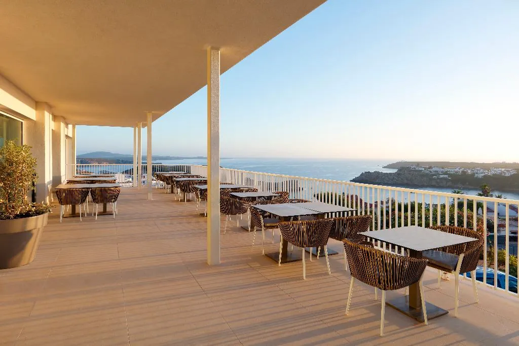 Terrace, Palladium Hotel Menorca, Menorca