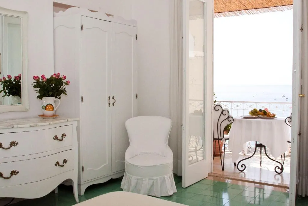 Room, Villa La Tartana, Naples