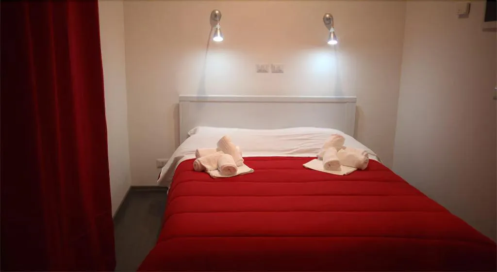 Room, The Roma House, Naples