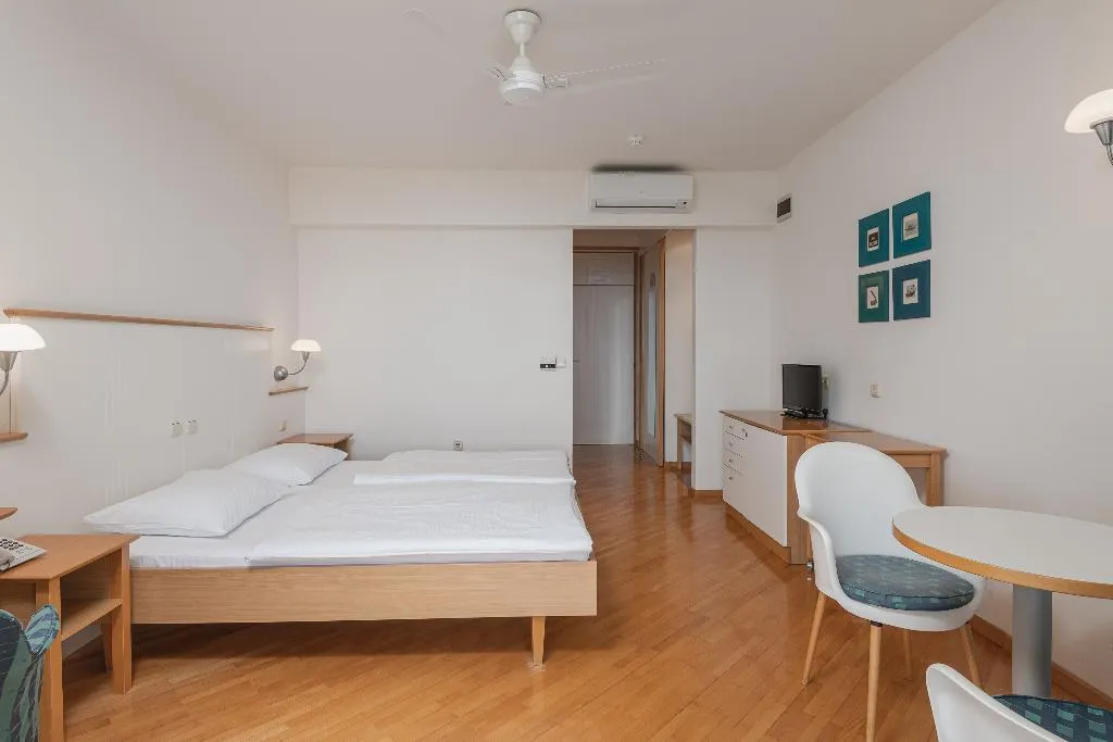 STUDIO WITH BALCONY Room, Villas Plat, Dubrovnik