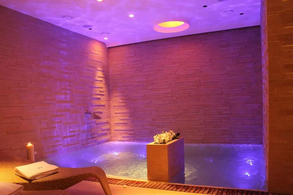 Sports and Entertainment, HR - Hotel & SPA, Naples