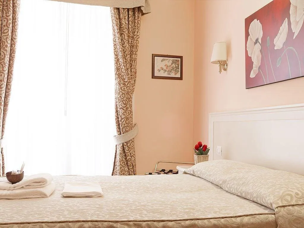 Room, Adriana E Felice, Naples