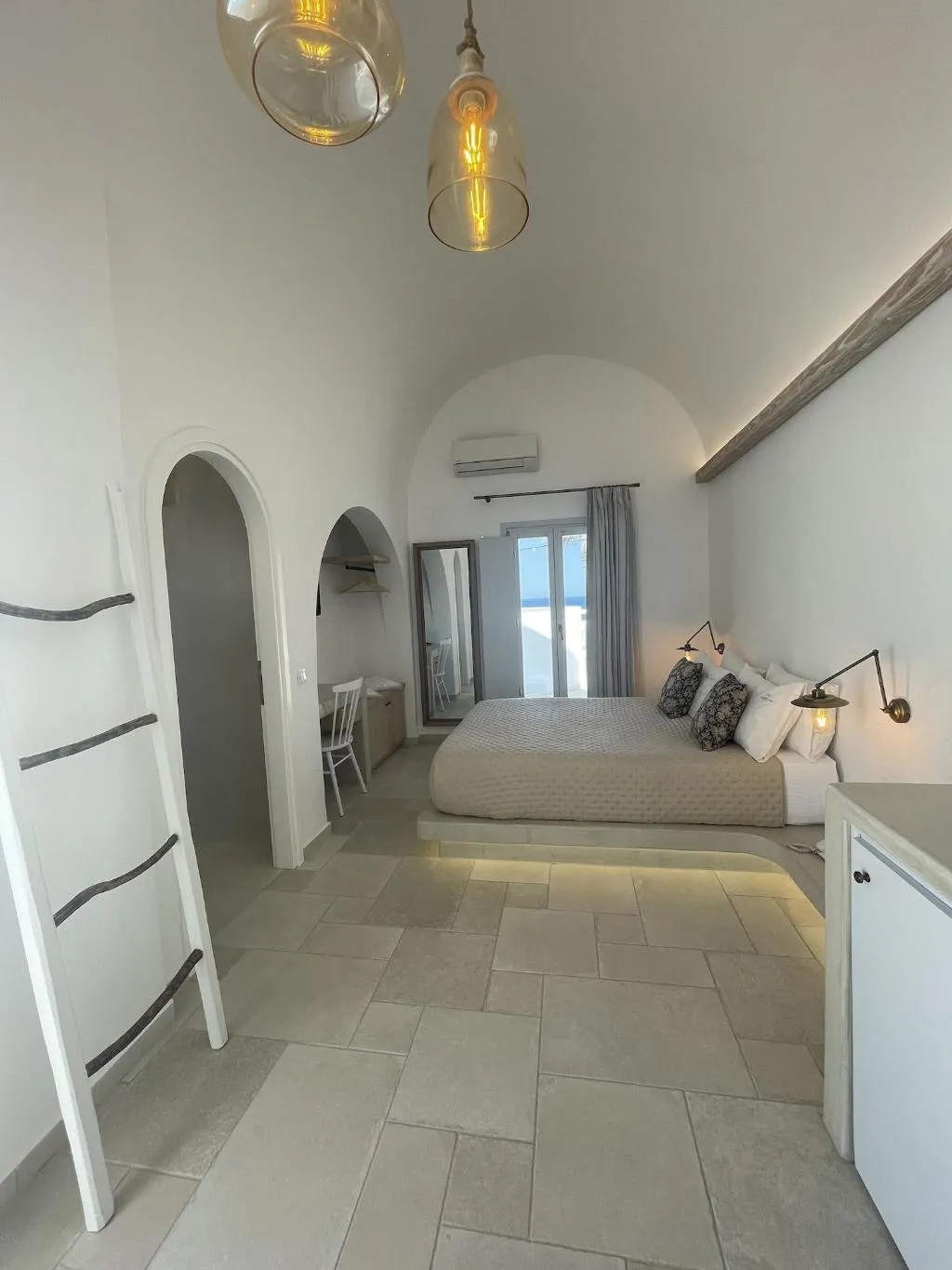 Room, Makris Beach Hotel, Santorini