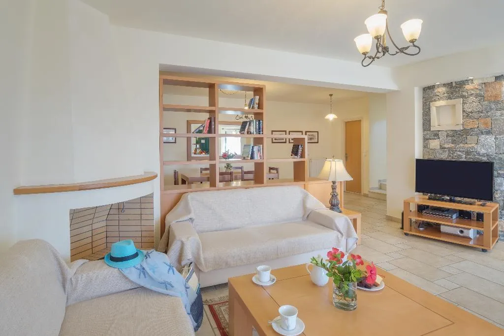 VILLA THREE BEDROOMS Room, Miramare Resort & Spa, Crete